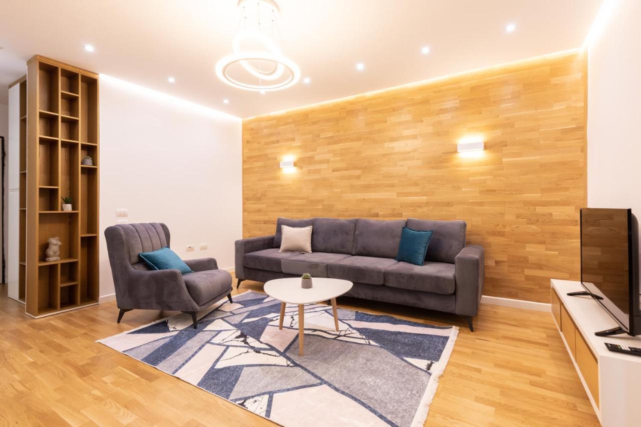 Exclusive 2 Bedrooms Apartment Tirana Exterior photo