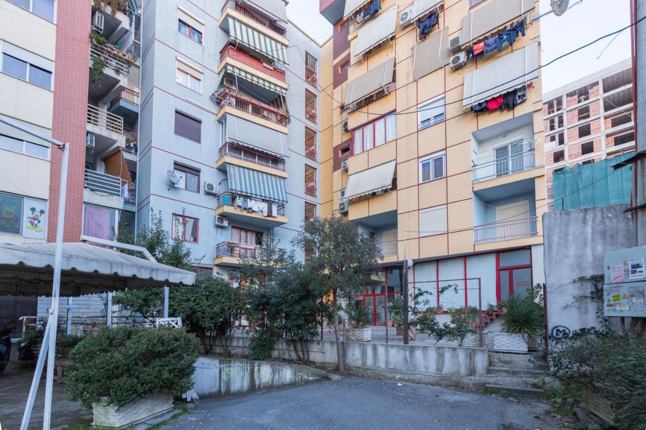 Exclusive 2 Bedrooms Apartment Tirana Exterior photo